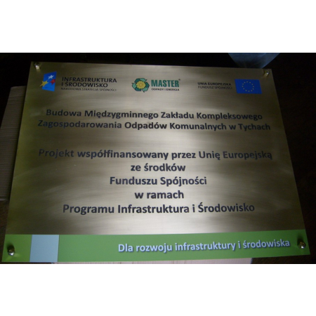 Tablica UE 900/700 mosięzna grawerowana